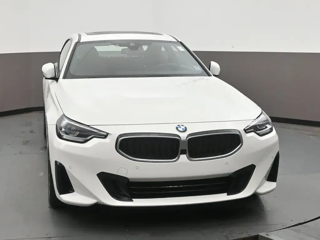 BMW 2 Series 2026 photo 2