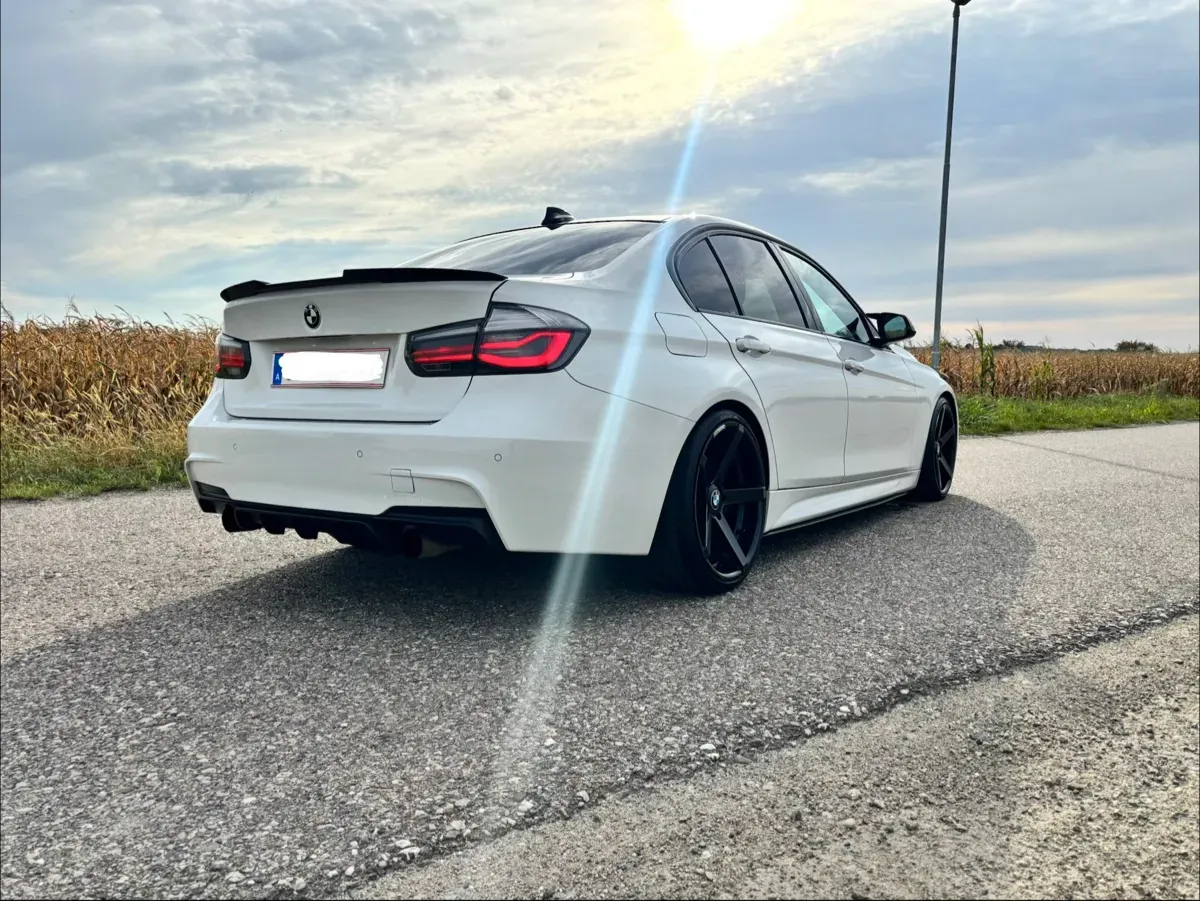 BMW 3 Series 2013 photo 2