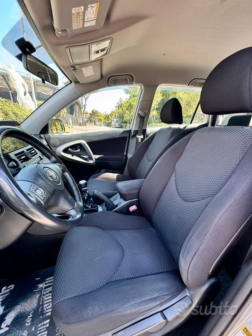Toyota Rav4 2007 photo 4