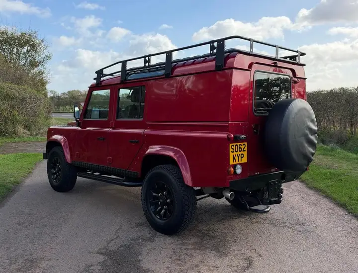Land Rover Defender 110 2012 photo 5