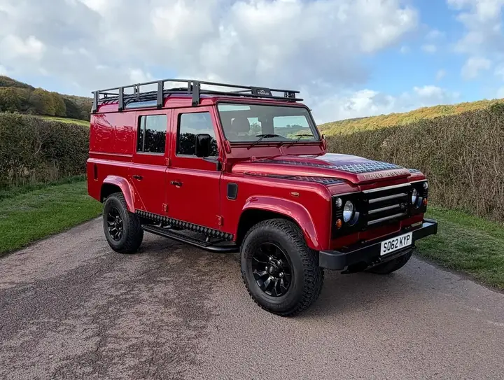 Land Rover Defender 110