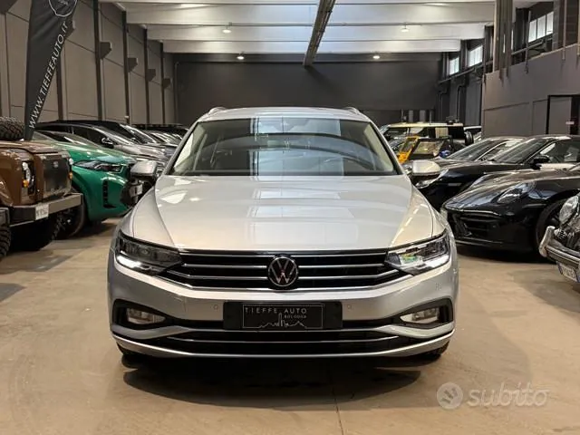 Volkswagen Passat 2023 photo 2
