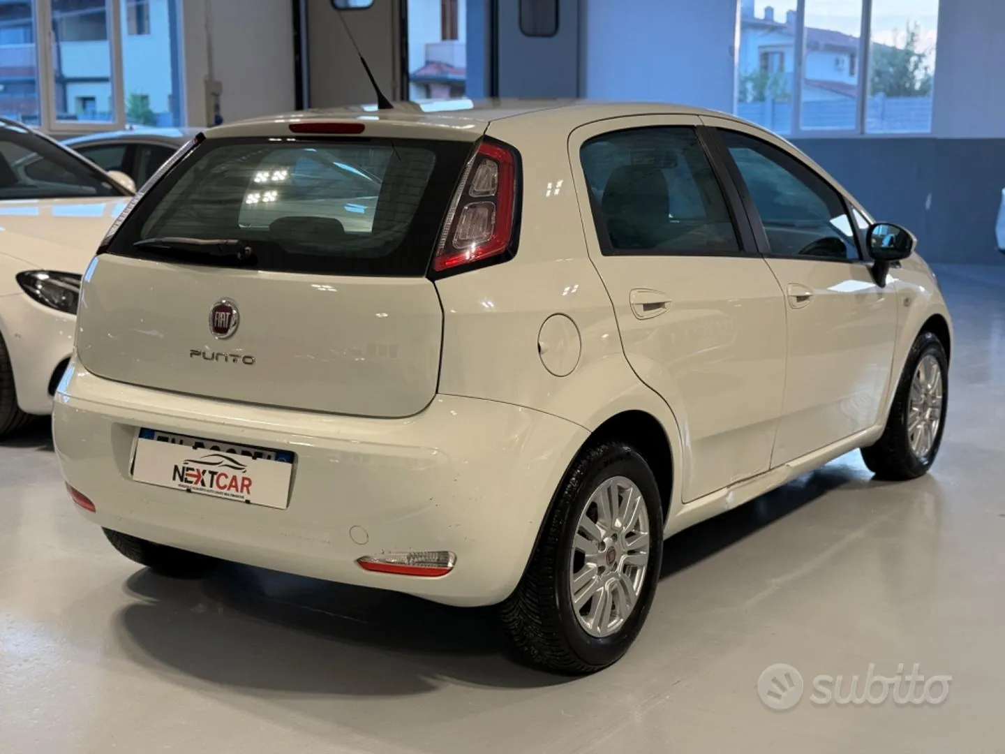 Fiat Punto 2012 photo 4