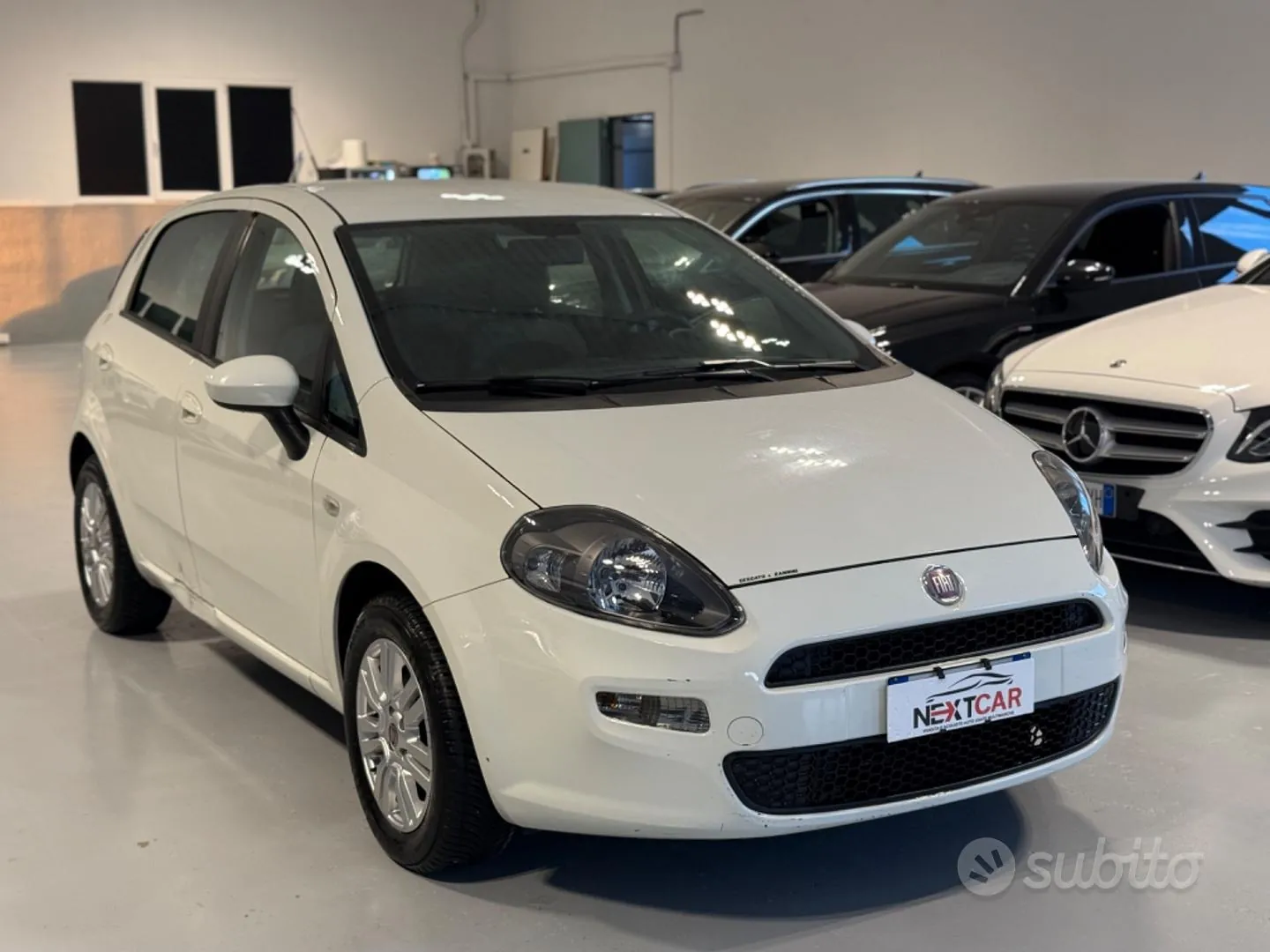 Fiat Punto 2012 photo 3