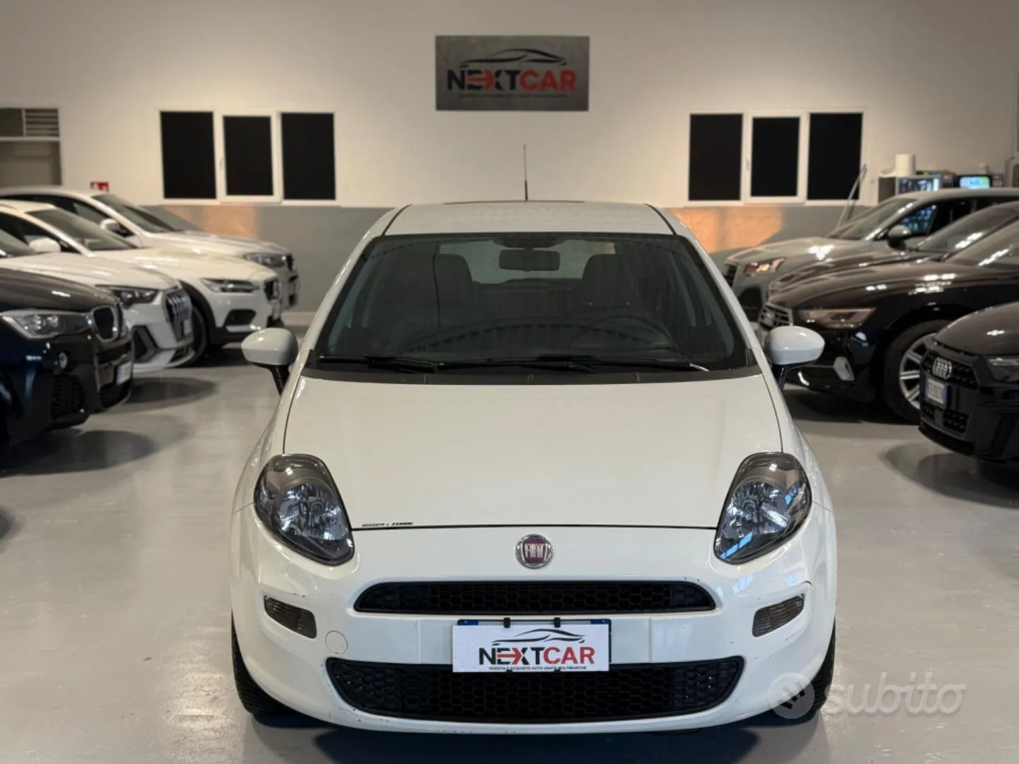 Fiat Punto 2012 photo 2