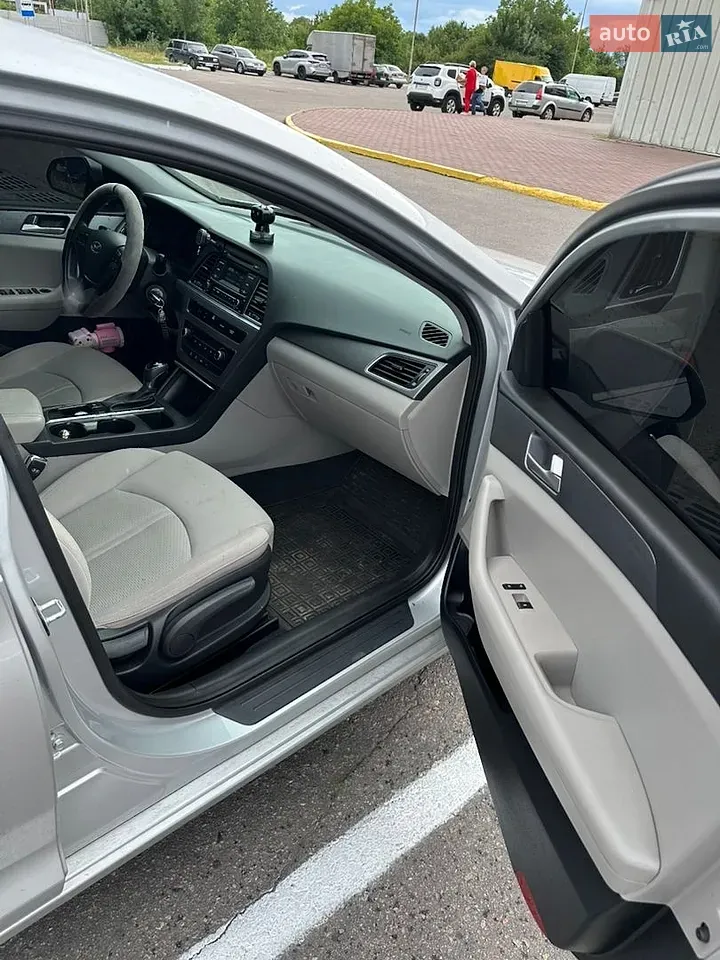 Hyundai Sonata 2016 photo 2