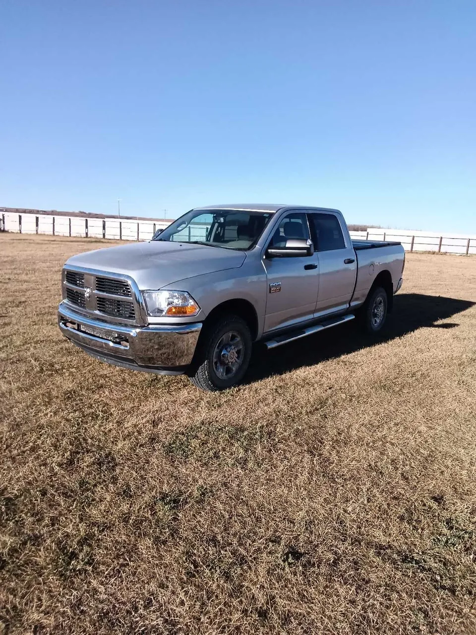 Dodge Ram 3500 2010 photo 2