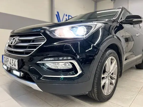 Hyundai Santa Fe 2017 photo 2