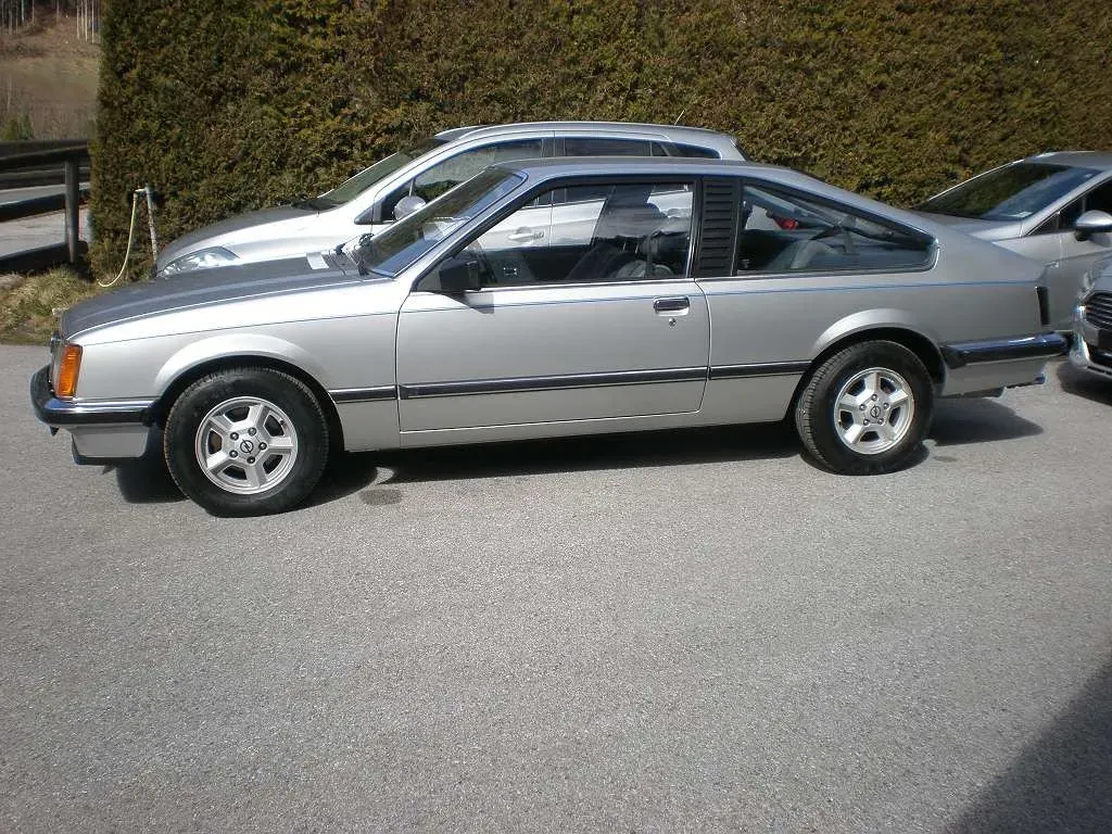 Opel Monza 1982 photo 3