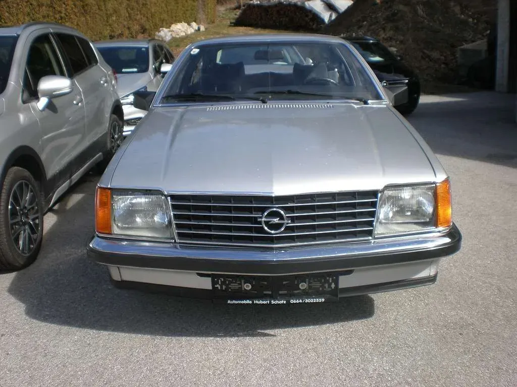 Opel Monza 1982 photo 2