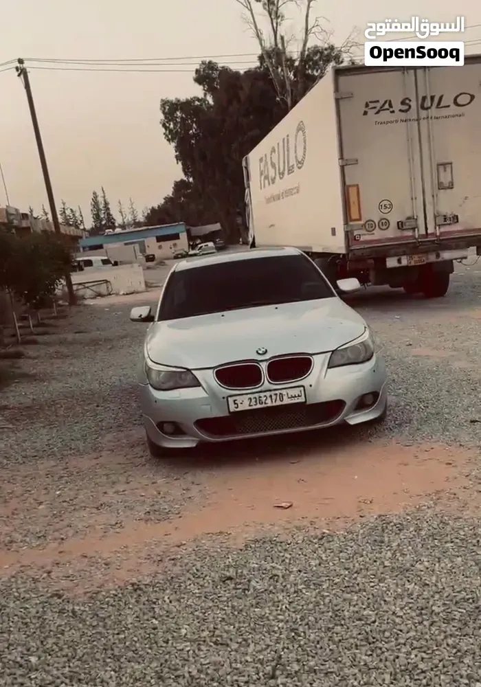 BMW 5 Series 2006 photo 2