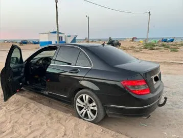 Mercedes-Benz C220