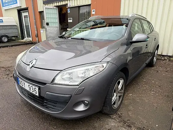 Renault Megane Iii 2011 photo 2