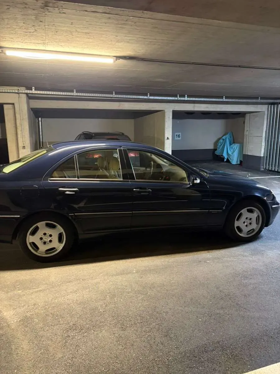 Mercedes-Benz C-Class 2002 photo 3