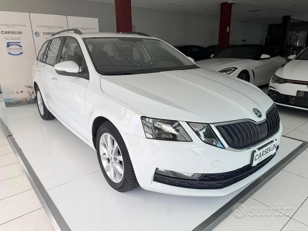 Skoda Octavia 2026 photo 3