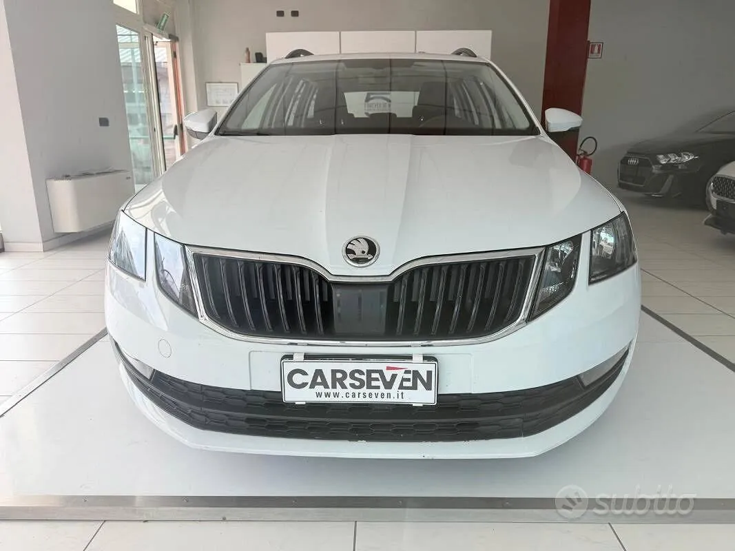 Skoda Octavia 2026 photo 2