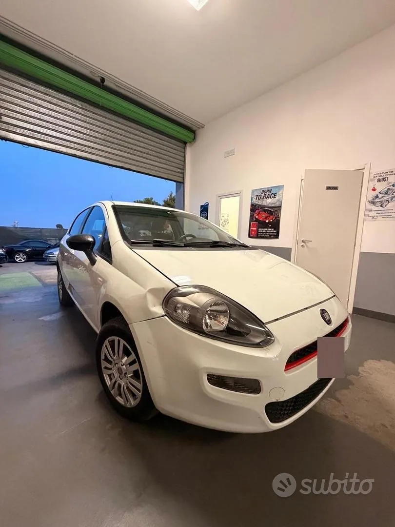 Fiat Punto Evo 2012 photo 4
