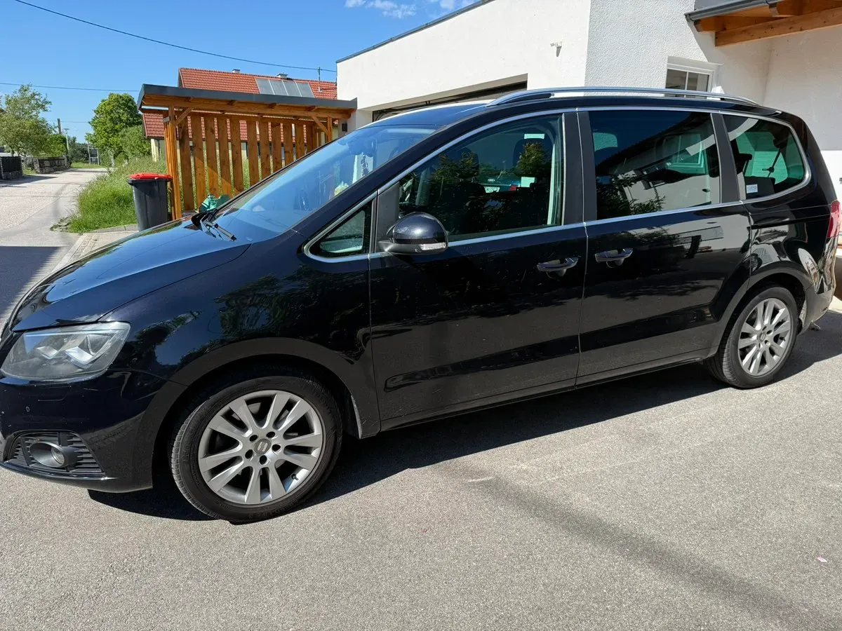 Seat Alhambra 2013 photo 2