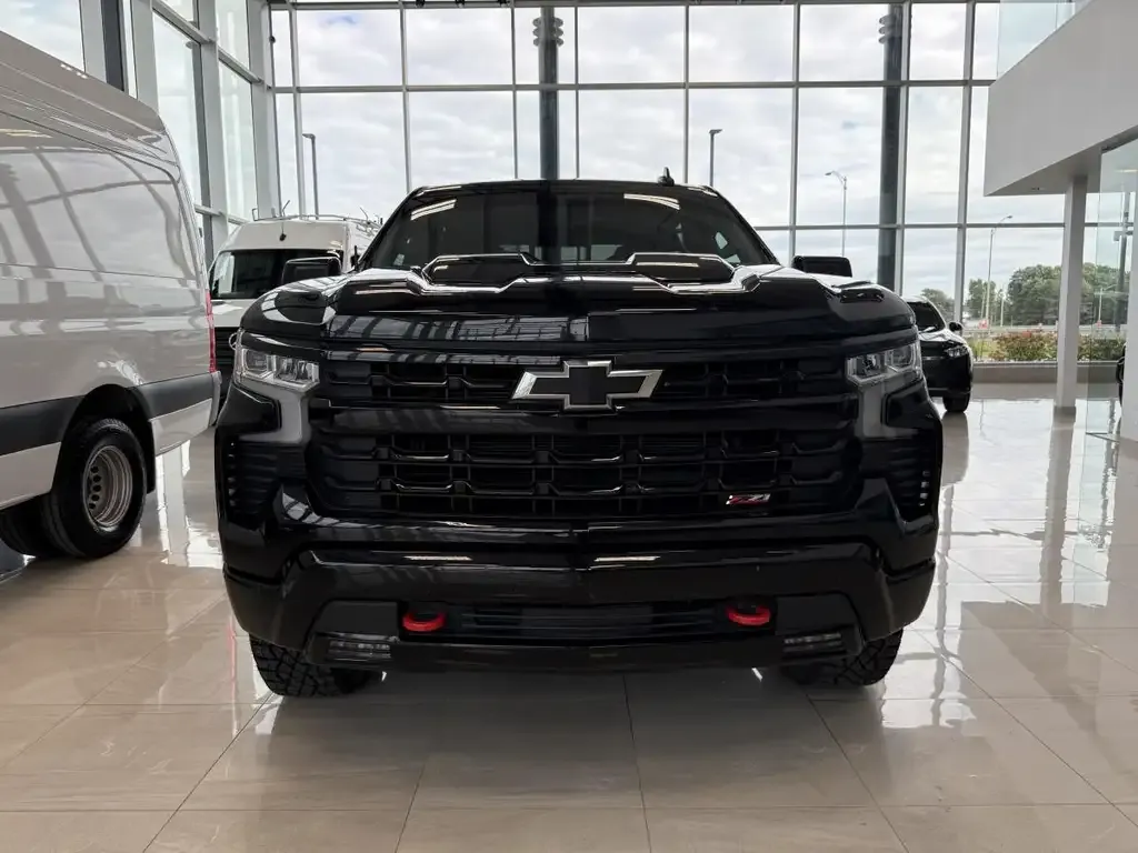 Chevrolet Silverado 1500 2024 photo 2