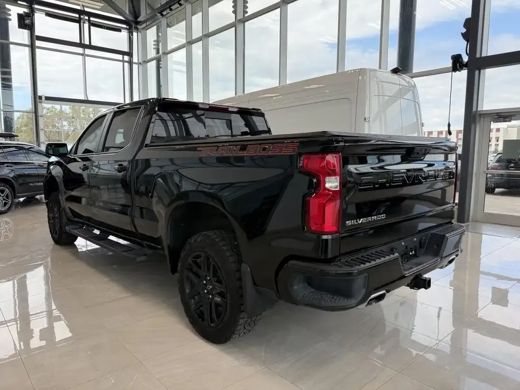 Chevrolet Silverado 1500 2024 photo 4