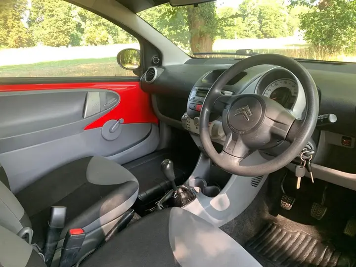 Citroen C1 2011 photo 4