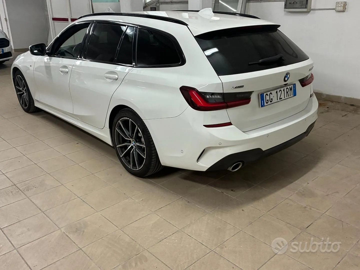 BMW 320D Touring 2021 photo 3