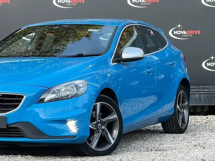 Volvo V40 2015 photo 3