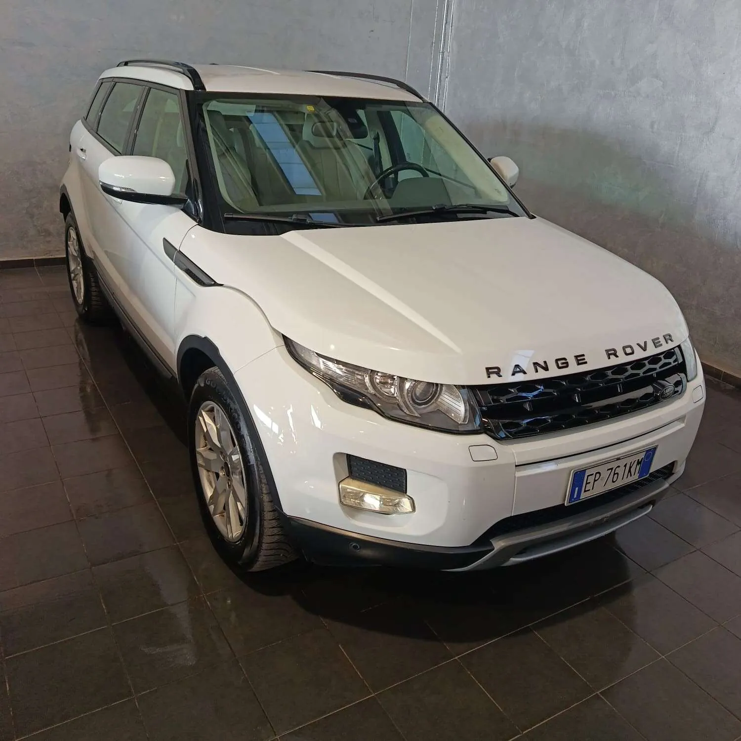 Land Rover Range Rover Evoque 2012 photo 4
