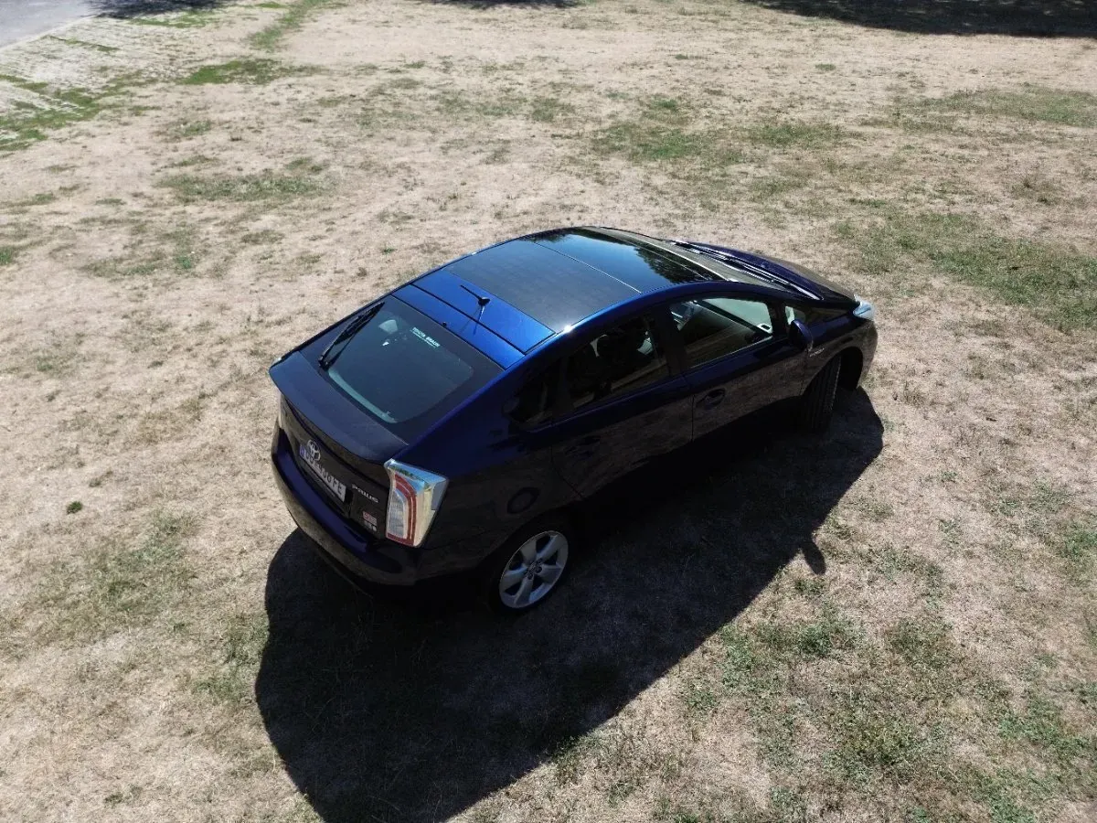 Toyota Prius 2012 photo 3