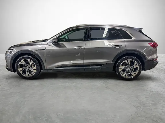 Audi E-Tron 2020 photo 2
