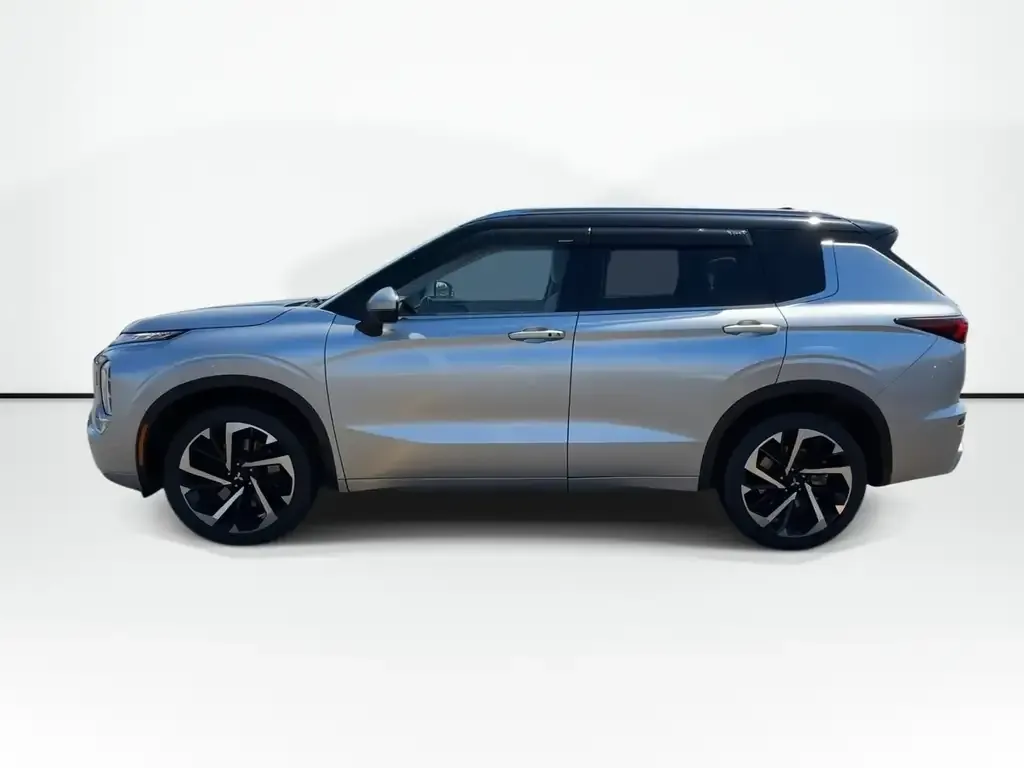 Mitsubishi Outlander 2023 photo 5
