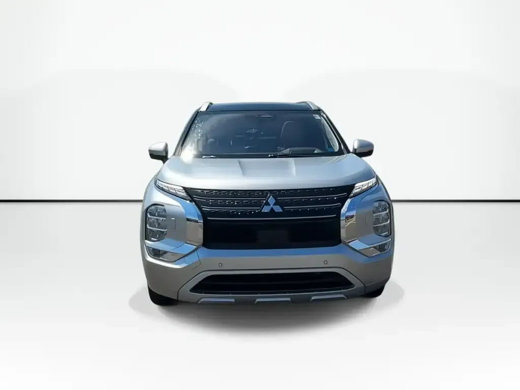 Mitsubishi Outlander 2023 photo 3