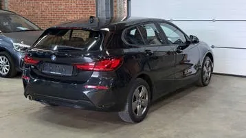 BMW 1 Series 2021 photo 2