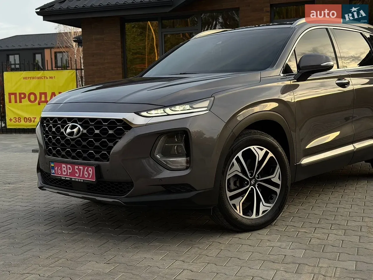 Hyundai Santa Fe 2019 photo 5