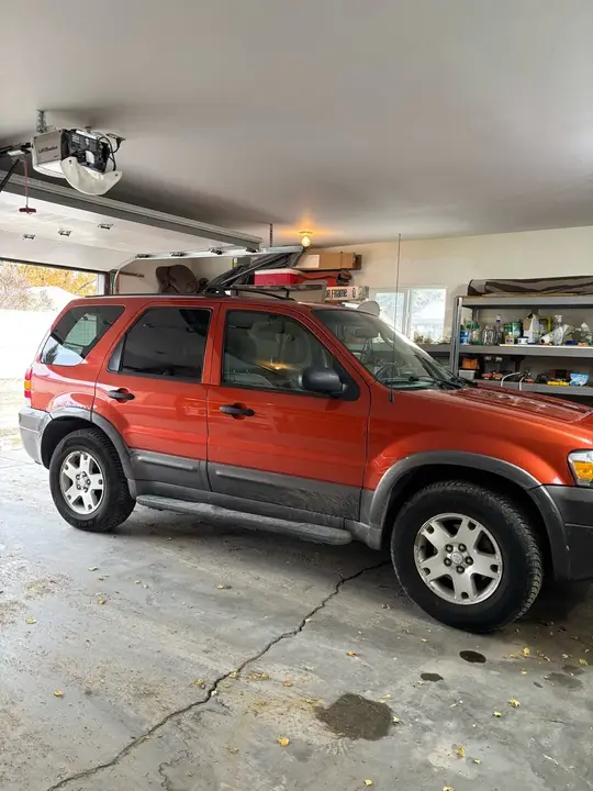 Ford Escape 2006 photo 2
