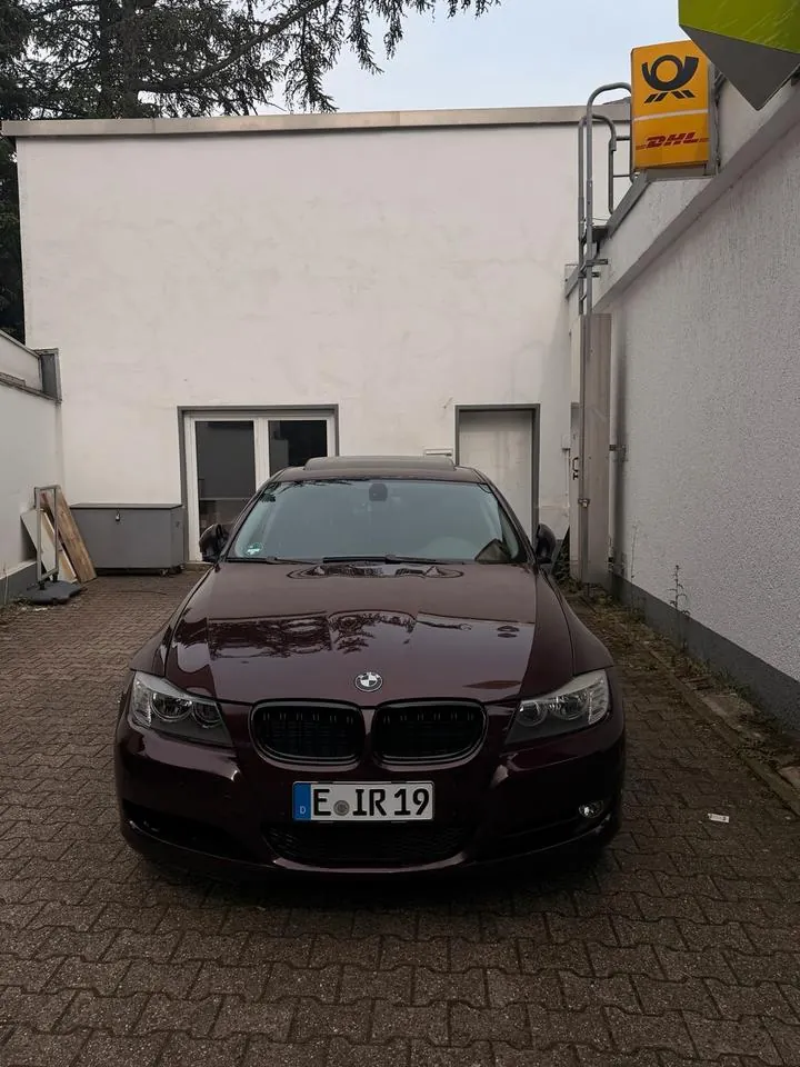 BMW 320I