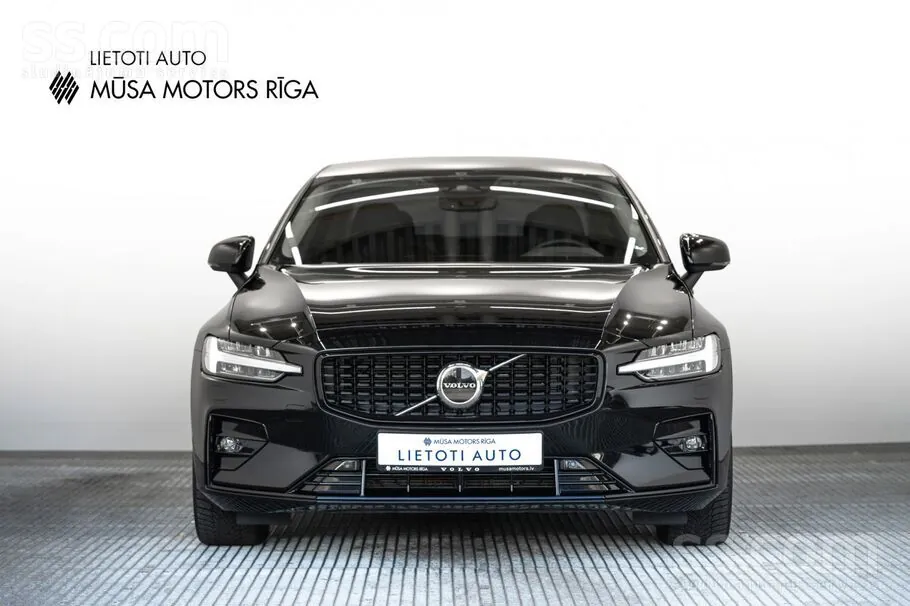 Volvo S60 2023 photo 3