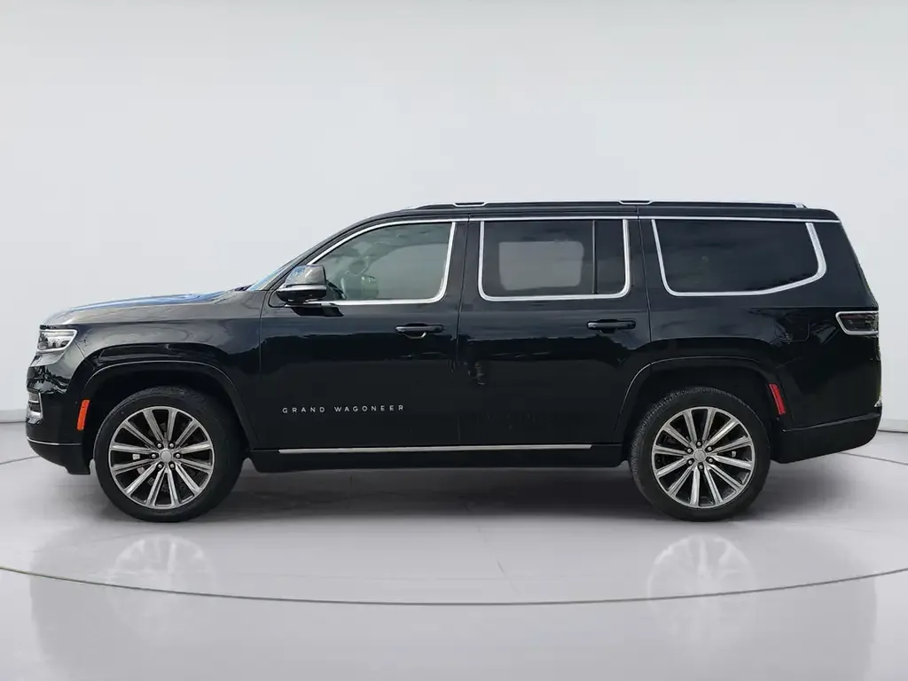 Jeep Grand Wagoneer 2022 photo 2