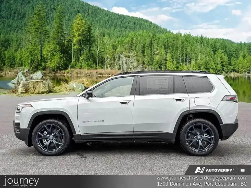 Jeep Cherokee 2026 photo 3
