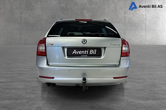 Skoda Octavia 2012 photo 4