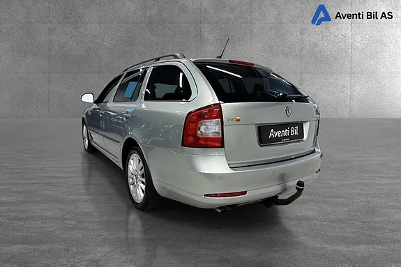 Skoda Octavia 2012 photo 5