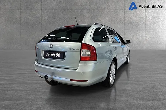 Skoda Octavia 2012 photo 3
