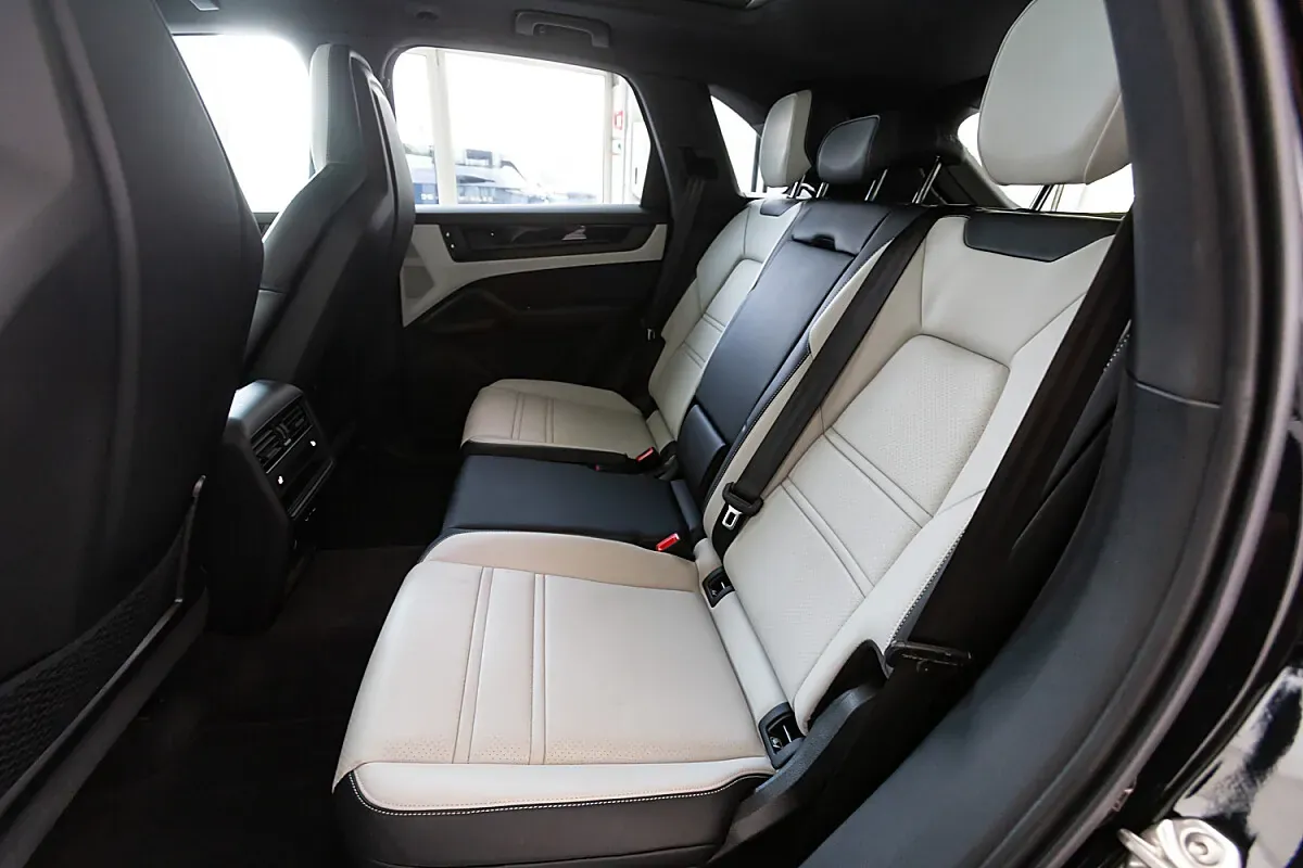 Porsche Cayenne 2026 photo 3