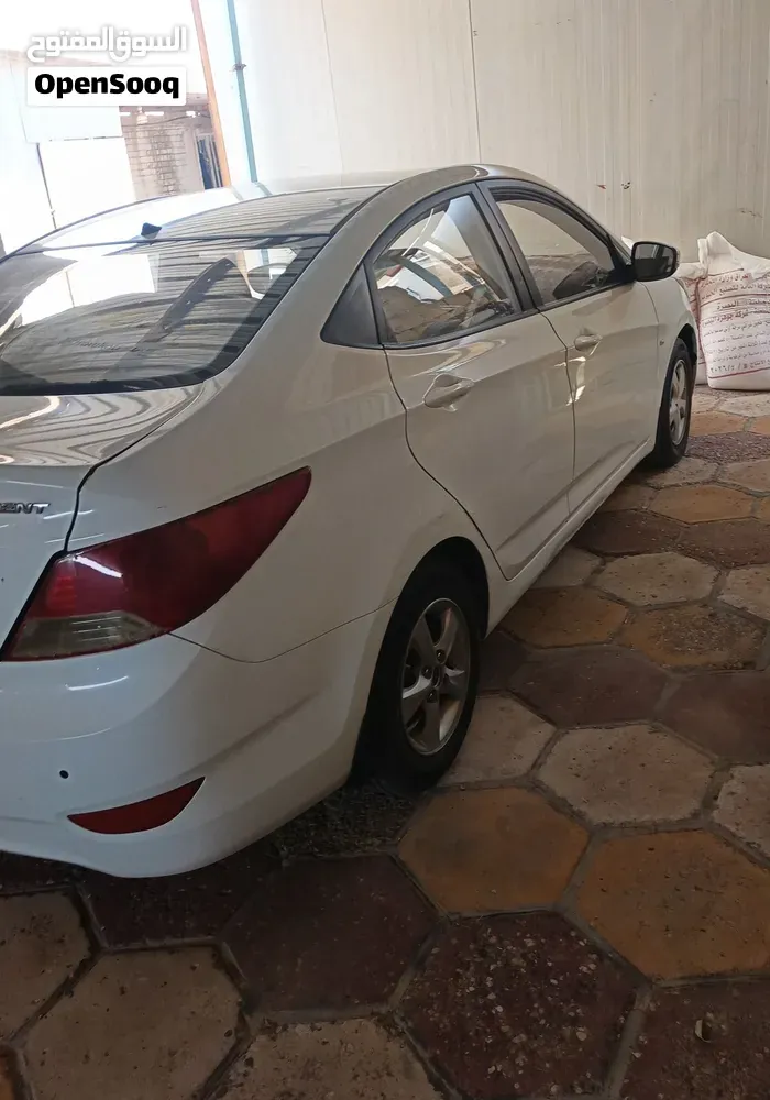Hyundai H 100