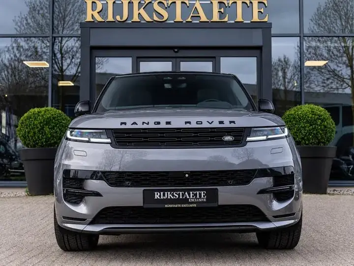 Land Rover Range Rover Sport 2023 photo 3