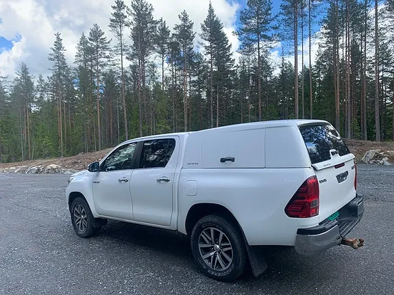 Toyota Hilux 2017 photo 4