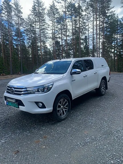 Toyota Hilux 2017 photo 2