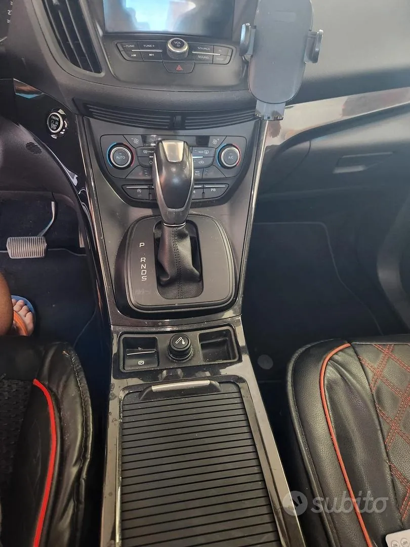 Ford Kuga 2016 photo 4