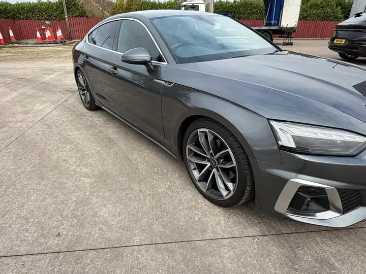 Audi A5 2023 photo 2