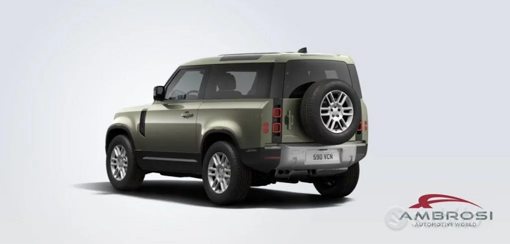 Land Rover Defender 2026 photo 3